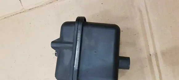 Volkswagen PASSAT B7 Vacuum air tank 03G129808
