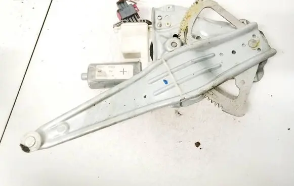 Toyota Avensis T250 Sliding door window regulator with motor 