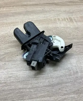 Audi A4 S4 B8 8K Tailgate/trunk/boot lock/catch/latch 4F5827505D