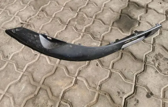 Volvo S80 Front bumper splitter molding 08662988 2429