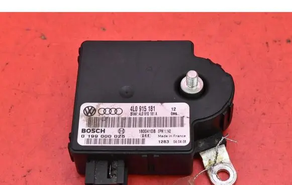 Audi Q7 4L Engine control unit/module ECU 4L0915181