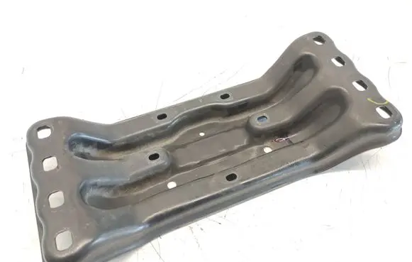Mercedes-Benz C W205 Gearbox mounting bracket A2132400802