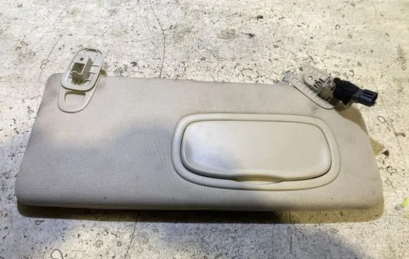 Chrysler 200 Sun visor