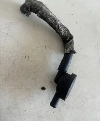 Opel Vivaro Breather/breather pipe/hose 8200045745 3911171919