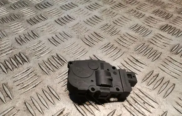Mercedes-Benz S W221 Intake manifold valve actuator/motor A2218200042 2219066900