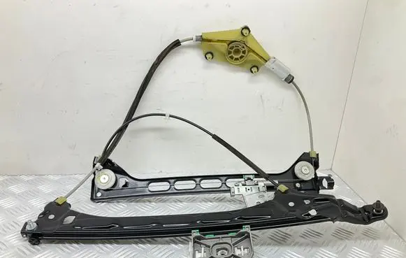 Audi TT TTS Mk2 Front door electric window regulator 8J0837461D