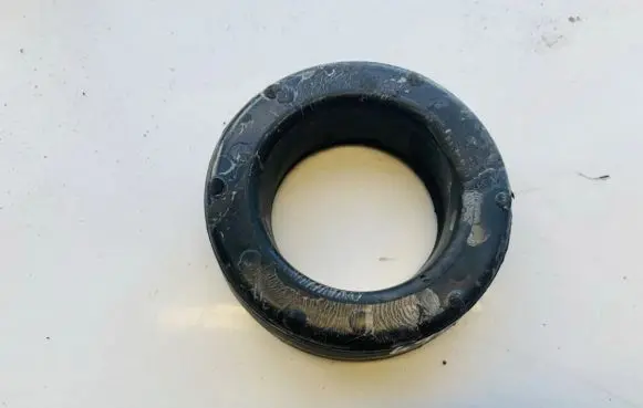 Mercedes-Benz C W204 Front coil spring rubber mount a2103250384