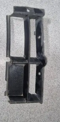 BMW 5 E39 Front bumper lower grill 8235642