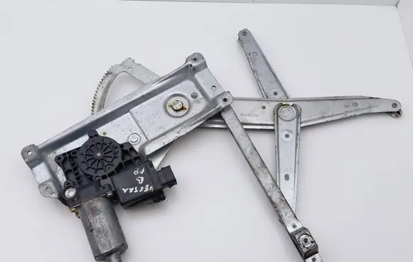Opel Vectra B Front door window regulator with motor 90520226 0130821655