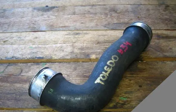 Seat Toledo III (5P) Intercooler hose/pipe