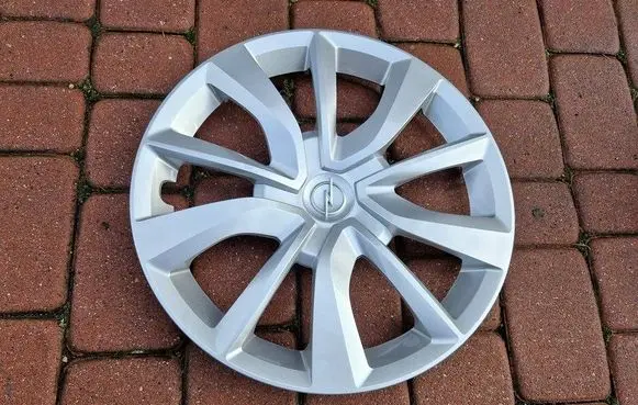 Opel Mokka B R15 wheel hub/cap/trim 9832850080
