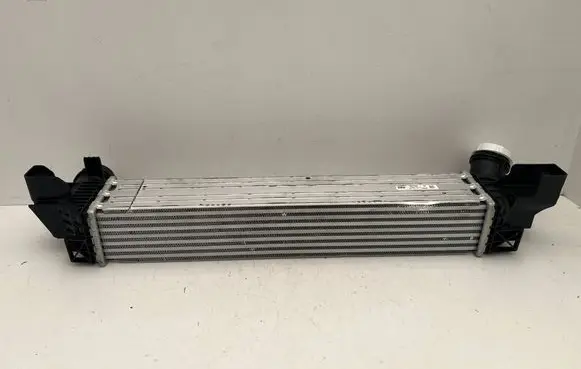 BMW 2 F45 Intercooler radiator 7617604