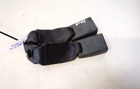 Rover 620 Middle seatbelt buckle (rear) 