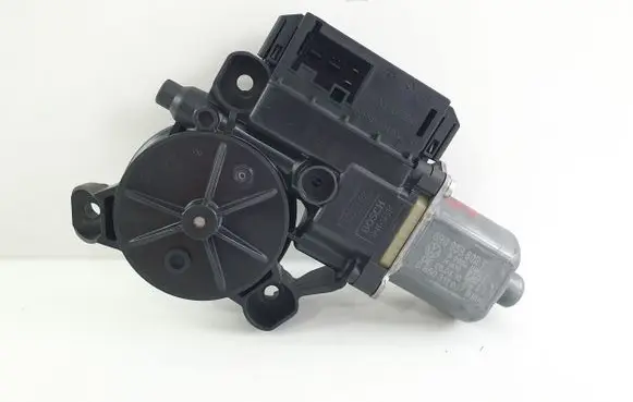 Volkswagen Polo V 6R Front door window regulator motor 6R0959802T 0130822530