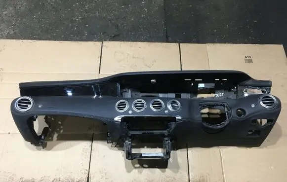 Mercedes-Benz S C217 Dashboard