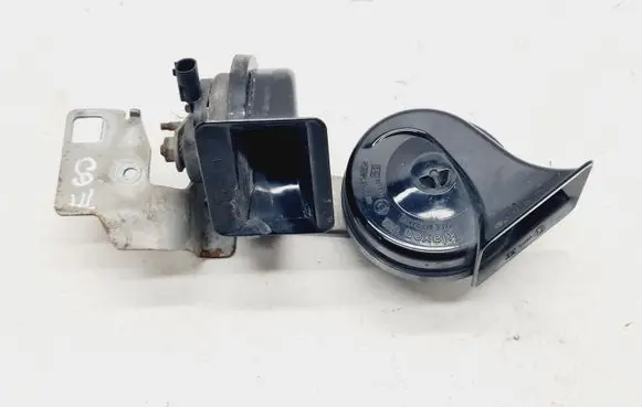 BMW 5 E60 E61 Horn signal 6935988