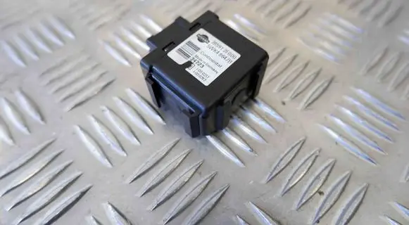 Nissan Juke I F15 Immobilizer control unit/module 285912F000