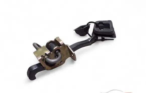 BMW 5 E39 Front door check strap stopper 8193447 51218193447