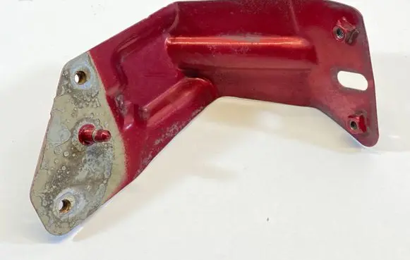 Seat Altea Fender mounting bracket 5P0821136