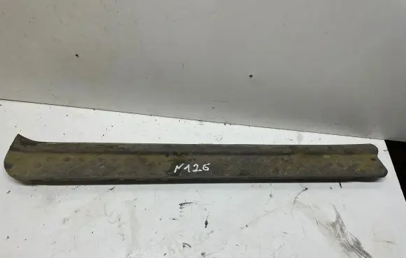 Nissan Terrano Front sill trim cover 769520F000