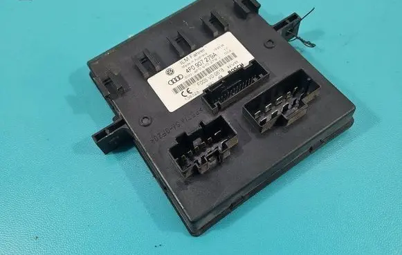 Audi Q7 4L Central body control module 4F0907279A IMPRK1456618