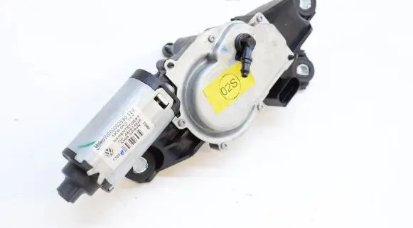 Volkswagen Scirocco Rear window wiper motor 1K8955711