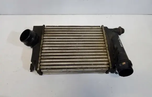 Nissan Qashqai Intercooler radiator