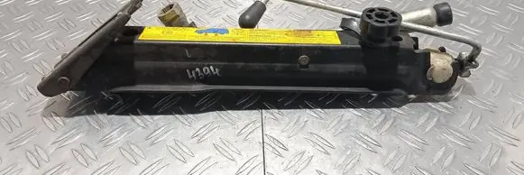 Mercedes-Benz ML W163 Lift Jack A1635800018