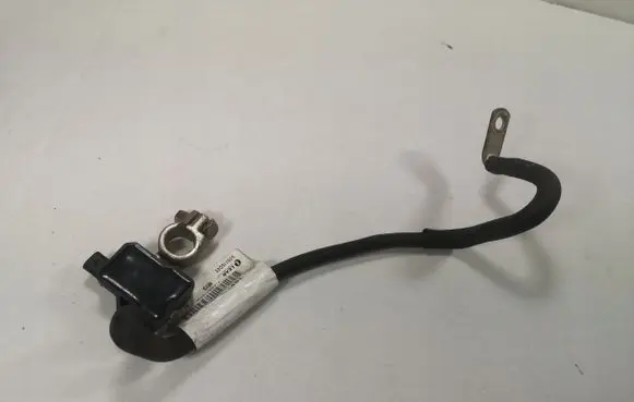 Volkswagen Golf V Negative earth cable (battery)