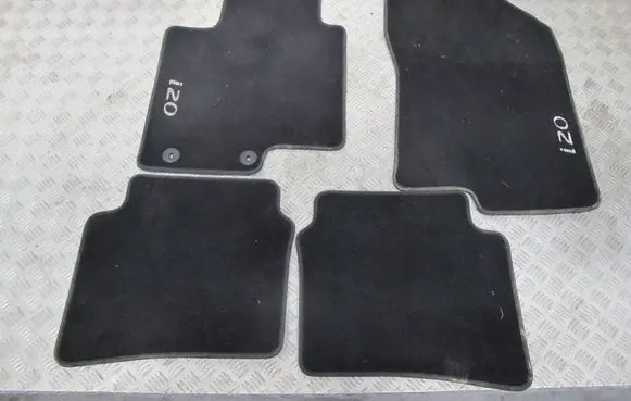 Hyundai i20 (BC3 BI3) Car floor mat set DYWANIKIKOMPLI20