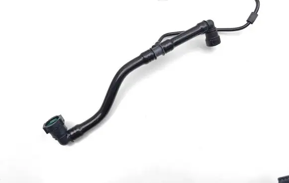 Land Rover Range Rover Evoque L551 Engine coolant pipe/hose L8D2-9A086-CB