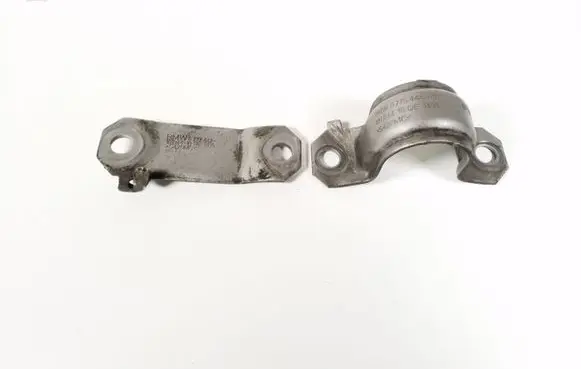 BMW 5 GT F07 Sway bar bush bracket, front 6775444