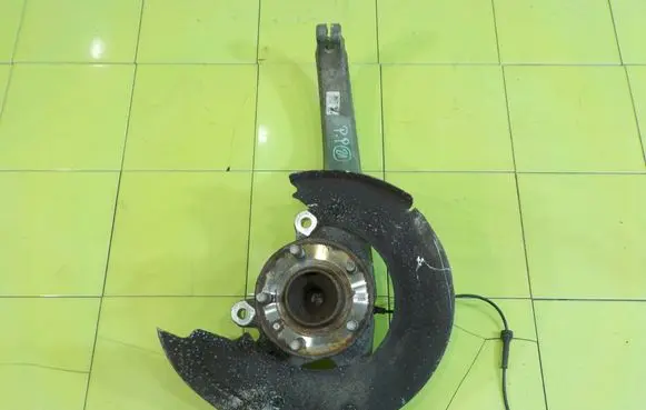 Jaguar XE Front wheel hub spindle knuckle GX733K185A