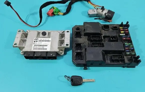 Peugeot 307 Engine control unit/module ECU 9654722780 IMPRK1495724
