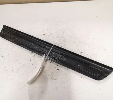 Volvo V40 Front sill trim cover 31265842