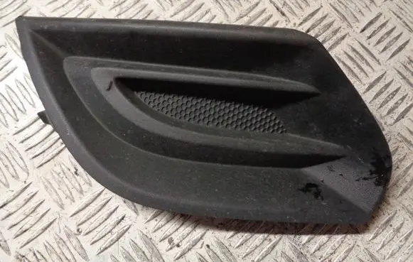 Opel Corsa E Front bumper lower grill 13399257