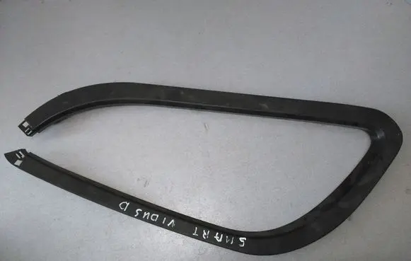 Smart ForTwo I Rear side glass trim 253122R 0000658V005