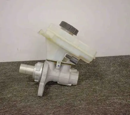 BMW X3 F25 Master brake cylinder 6794473