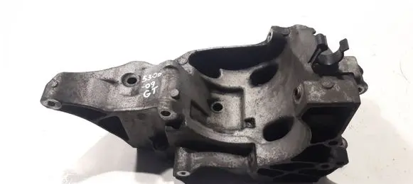 BMW 5 GT F07 Generator/alternator bracket 7802639 13972010