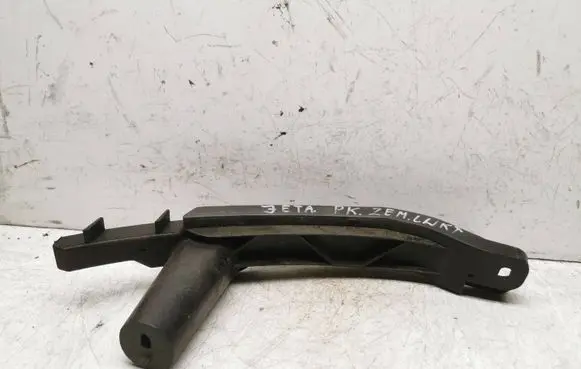 Front bumper mounting bracket