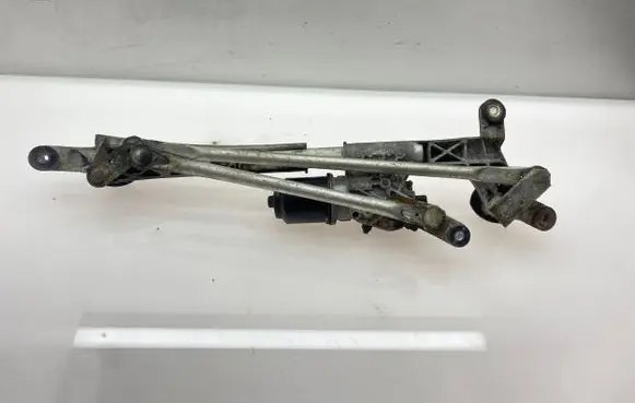 Subaru Outback Front wiper linkage and motor