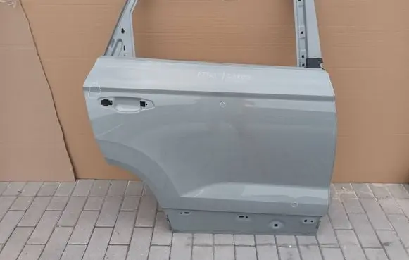 Seat Ateca Rear door 575833312