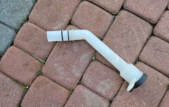 Opel Mokka Window washer liquid tank fill tube 95182245