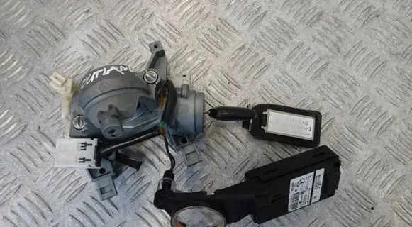 Mitsubishi Outlander Ignition lock