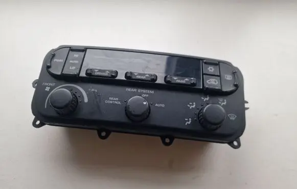 Chrysler Voyager Climate control unit P05005004AH