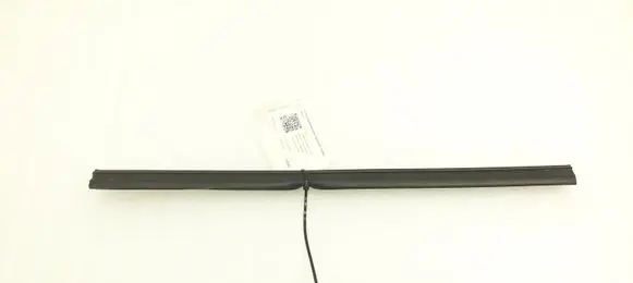 Jeep Grand Cherokee Rubber seal rear door window/glass 55399186