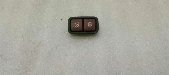 Mercedes-Benz C W205 Tailgate opening switch A2208211479