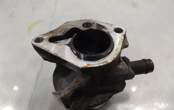 Nissan NV200 Vacuum pump