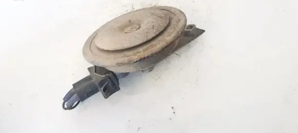 Volkswagen Golf III Horn signal e68431