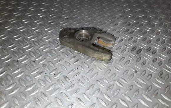 Renault Laguna II Fuel Injector clamp holder
